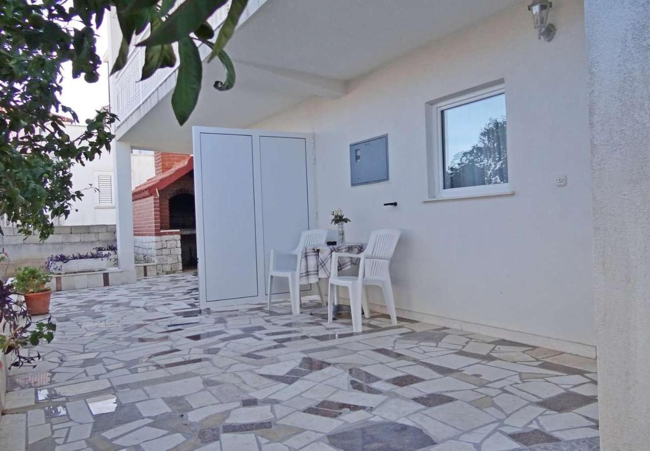 Apartments Tomislav - 120 M From Beach Donji Okrug  Esterno foto