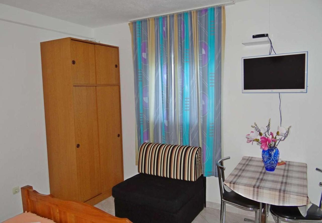 Apartments Tomislav - 120 M From Beach Donji Okrug  Esterno foto